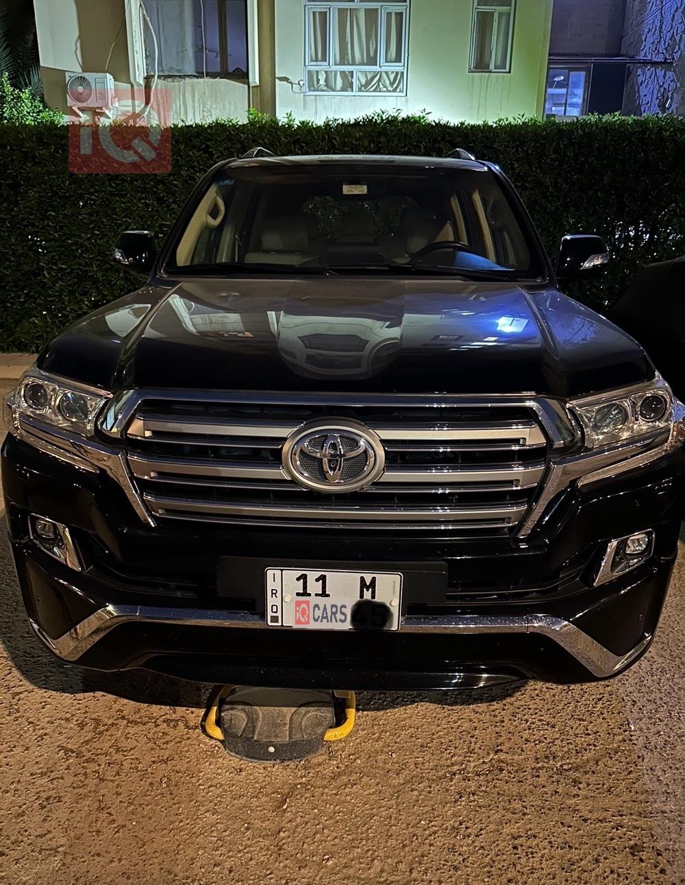 تويوتا لاندكروزر